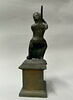 statuette, image 2/2