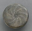 Miroir au poissons remployé en plaque talismanique, image 1/6