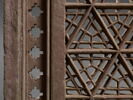 Jali (écran de fenêtre) au treillis de triangles isocèles, image 4/7