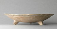Plat tripode au cavalier ailé, image 9/11