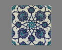 Carreau à décor de fleurs épanouies saz et rosettes ponctuant un rinceau en forme de fleur, image 1/2