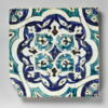 Carreau à médaillon polylobé enfermant un quadrilobe floral, image 1/2