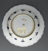Plat au bouquet symétrique à feuilles hanceri, image 3/4