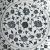 Plat à décor floral d'inspiration Ming, image 6/9