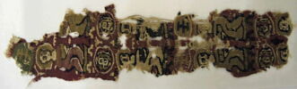 bande décorative d'habillement ; fragment, image 2/2