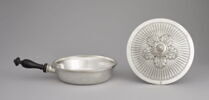 Grande casserole du service de George III d'Angleterre et de Hanovre, d'une paire (OA 12881), image 2/5