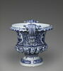 Vase de jardin de forme Médicis, d'une paire, image 3/5