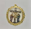 Médaillon ovale en ivoire polychromé : Crucifixion et Vierge à l'Enfant, image 1/4