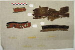 bande décorative d'habillement ; fragment, image 2/2