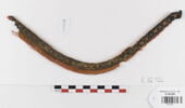 bande décorative d'habillement ; fragment, image 1/2