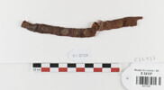 bande décorative d'habillement ; fragment, image 1/2