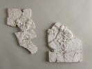bas-relief, fragment ; plaque, fragment, image 2/2