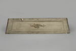 Ancien soffite de fenêtre provenant de l'hôtel de Villemaré-Dangé (soit du salon soit de la chambre), image 1/4