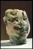 figurine féminine, fragment, image 2/4